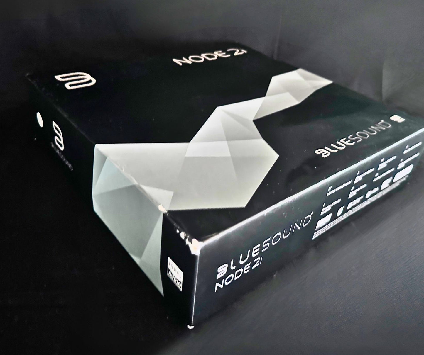 Bluesound Node 2i Wireless Multi-Room Hi-Res Music Streamer — New, Open Box